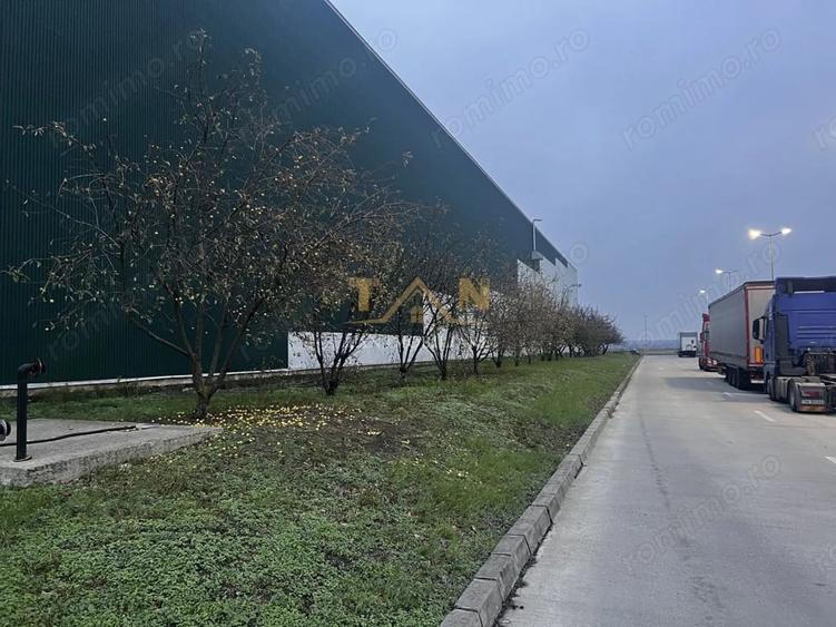Spațiu comercial, de 3,045 mp, în Giarmata