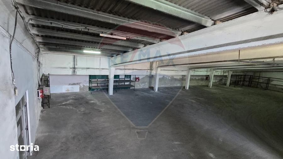 Spațiu comercial, de 729 mp, în Central