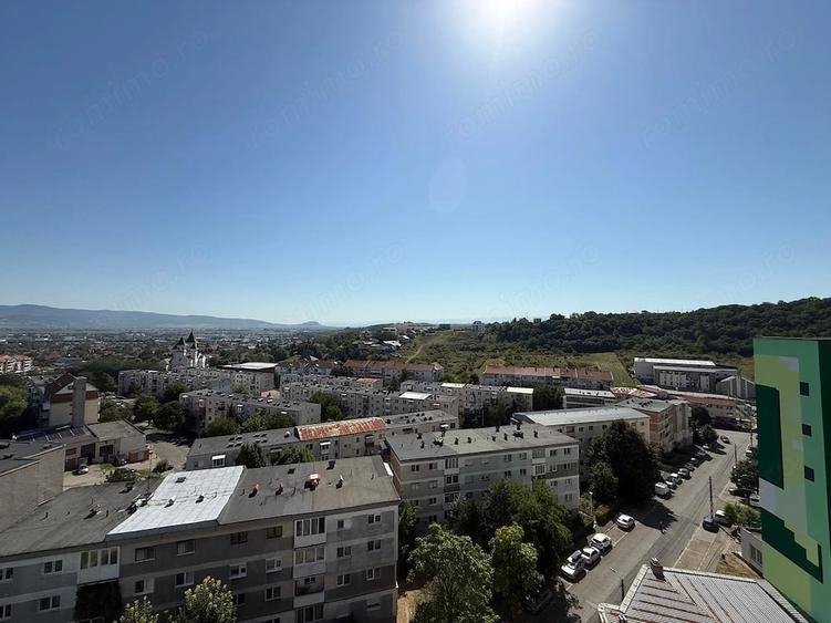 Apartament cu 2 camere decomandat în Micro 15