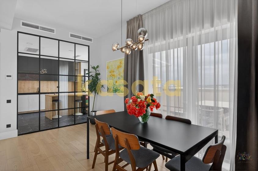 Apartament cu 4 camere semidecomandat în Pipera