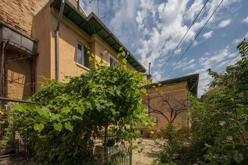 Casă cu Teren 459 Mp în Ferdinand