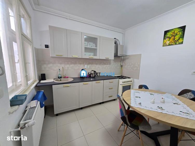 Casa cu doua apartamente in zona centrala Fagaras - 11