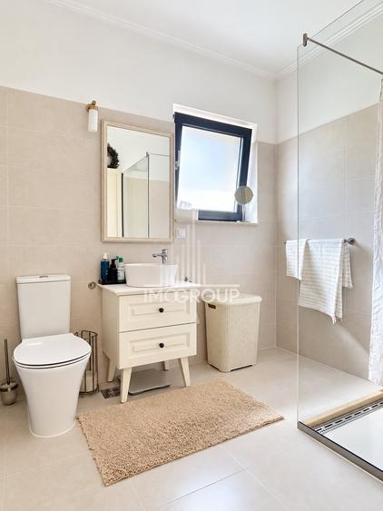 Apartament cu 2 camere decomandat, mobilat în Borhanci