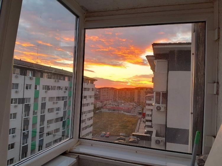 Apartament cu 3 camere decomandat, mobilat în Militari