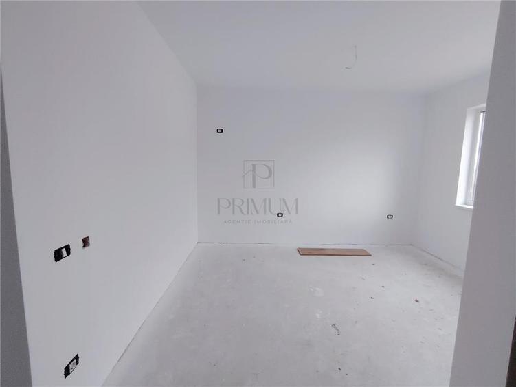 Duplex cu 5 camere cu Teren 330 Mp în Moșnița Nouă