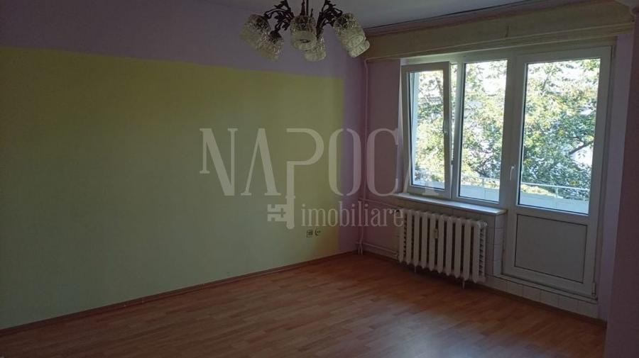 Apartament cu 3 camere decomandat în Iosia-Nord