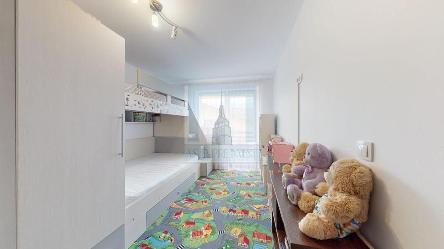 Apartament cu 3 camere decomandat în Sânpetru
