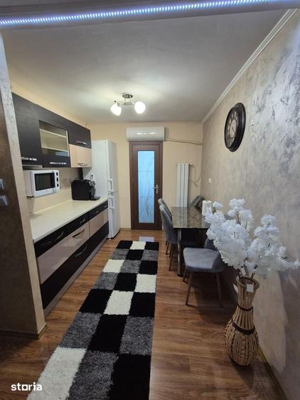 Apartament cu 2 camere decomandat în Calea București