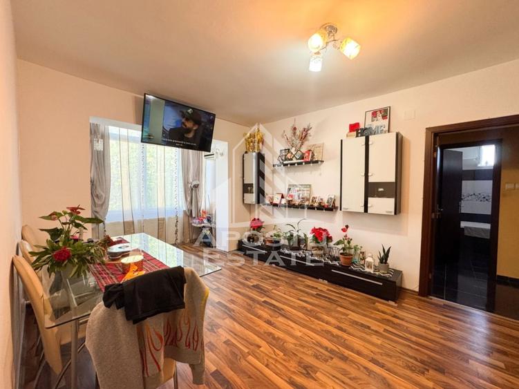 Apartament cu 2 camere semidecomandat, mobilat în Bogdăneștilor