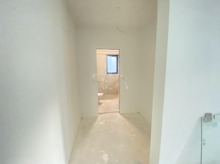 Apartament cu 3 camere decomandat în 13 Septembrie