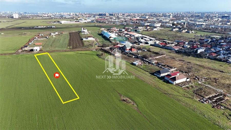 Teren agricol intravilan de 6750 mp, în Palas