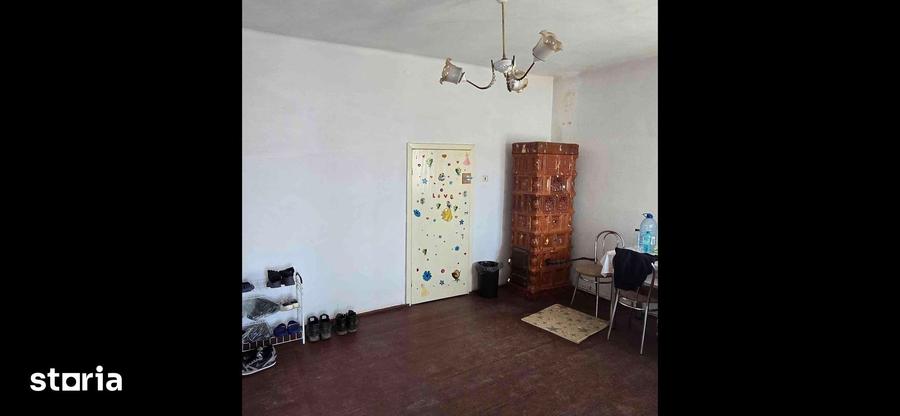 Casă cu 3 camere cu Teren 744 Mp în Decebal
