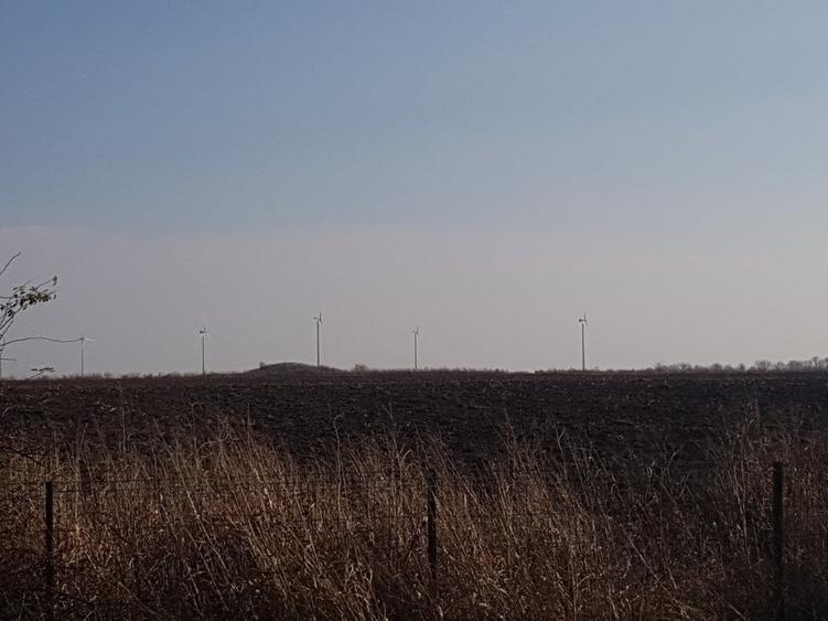 Teren agricol extravilan de 150000 mp, în Central