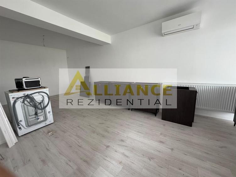 Duplex cu 4 camere decomandat cu Canalizare în Central