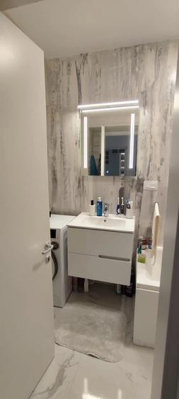 Apartament cu 2 camere decomandat, mobilat în Vișani