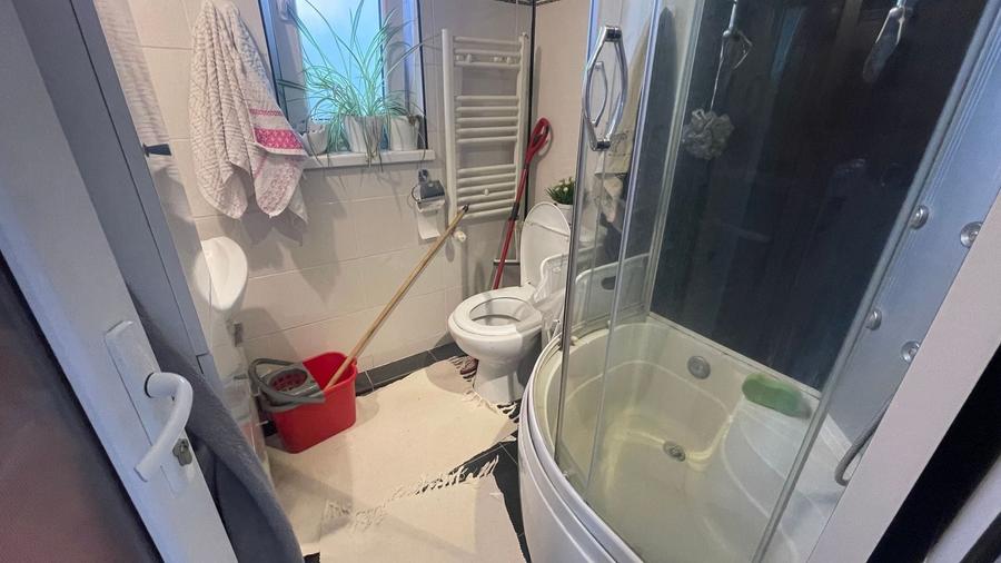Casă individuală cu 4 camere cu Canalizare în Bogdăneștilor