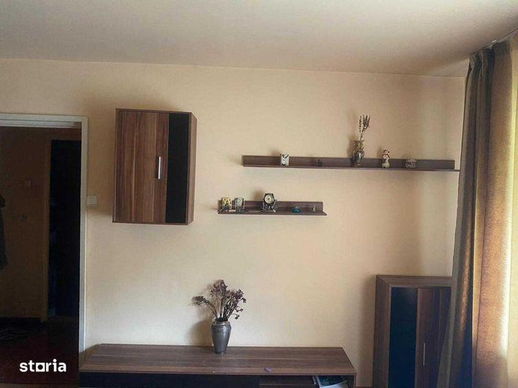 Garsoniera spatioasa, Militari, Virtutii, Orsova - 1