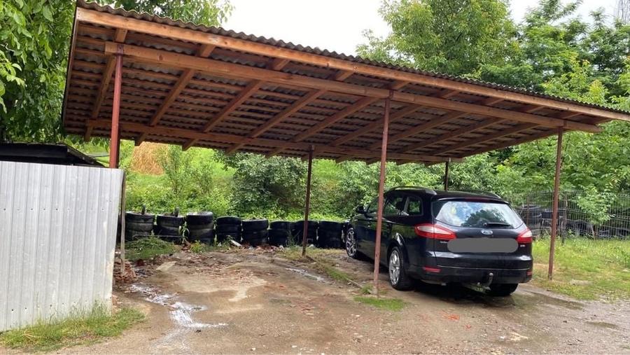 Casă cu 2 camere cu Teren 50 Mp în Poduri