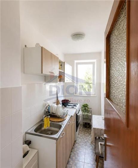 Apartament cu 2 camere decomandat în Drumul Taberei