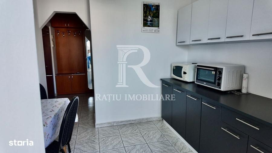 Apartament cu 3 camere decomandat în Salca