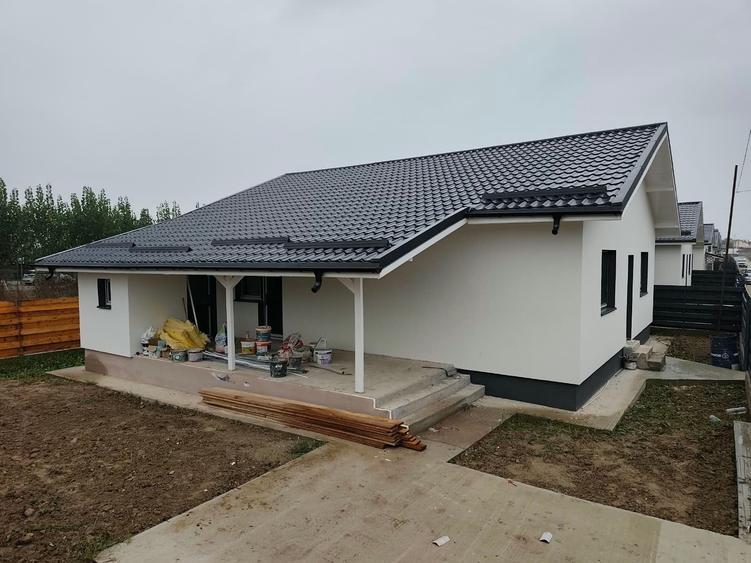 Casă individuală cu 3 camere cu Teren 340 Mp în Joița