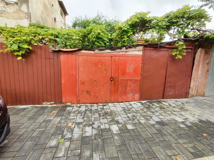 Apartament cu 3 camere decomandat, mobilat în Andronache