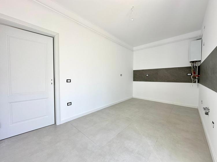 Duplex cu 4 camere cu Canalizare în Popas Păcurari
