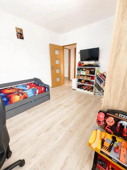 Apartament cu 2 camere semidecomandat în Titan