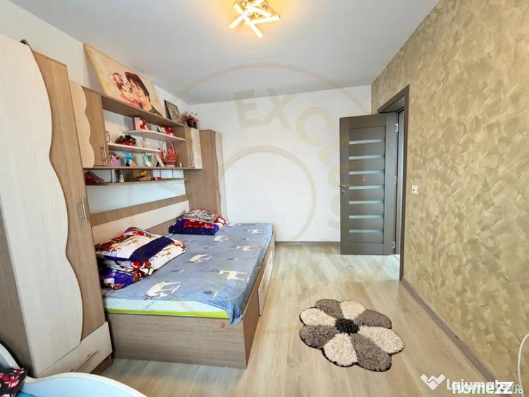 Casă cu 5 camere cu Teren 400 Mp în Smeura