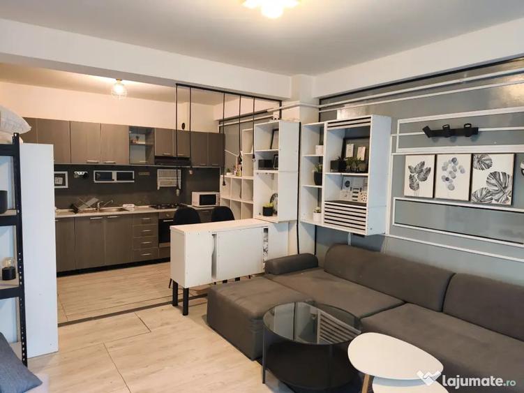 Apartament cu 2 camere decomandat în Roșu