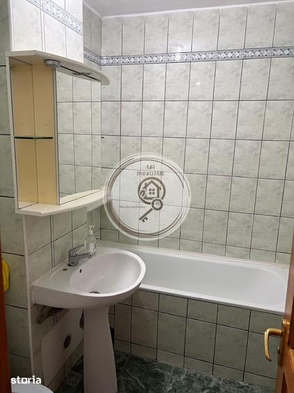 Apartament cu 3 camere în Răcădău