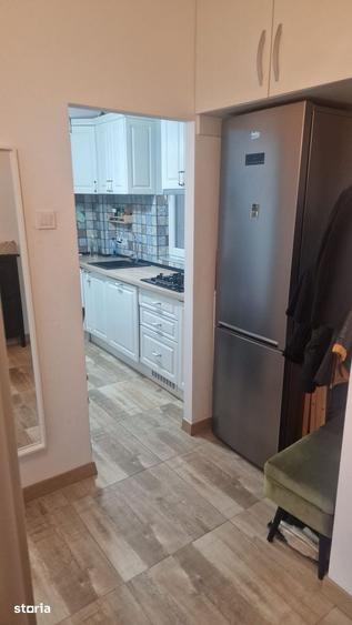 Apartament cu 3 camere în Democrației