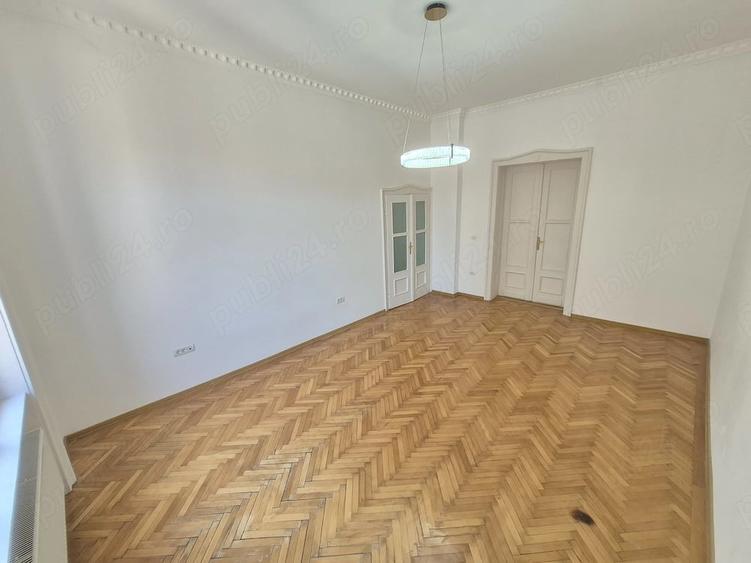 Spațiu comercial, de 86 mp, în Sinaia