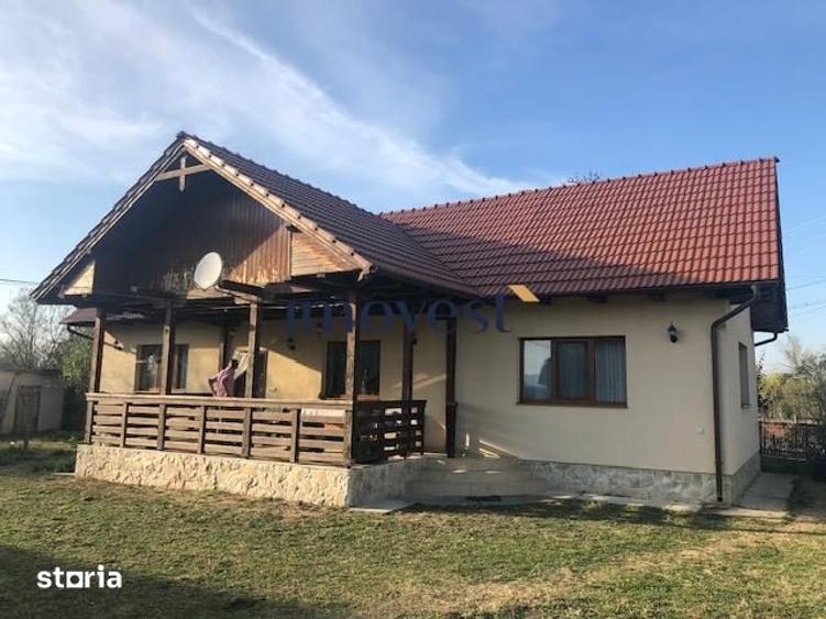 Casă cu 3 camere cu Teren 14886 Mp în Valea Vinului