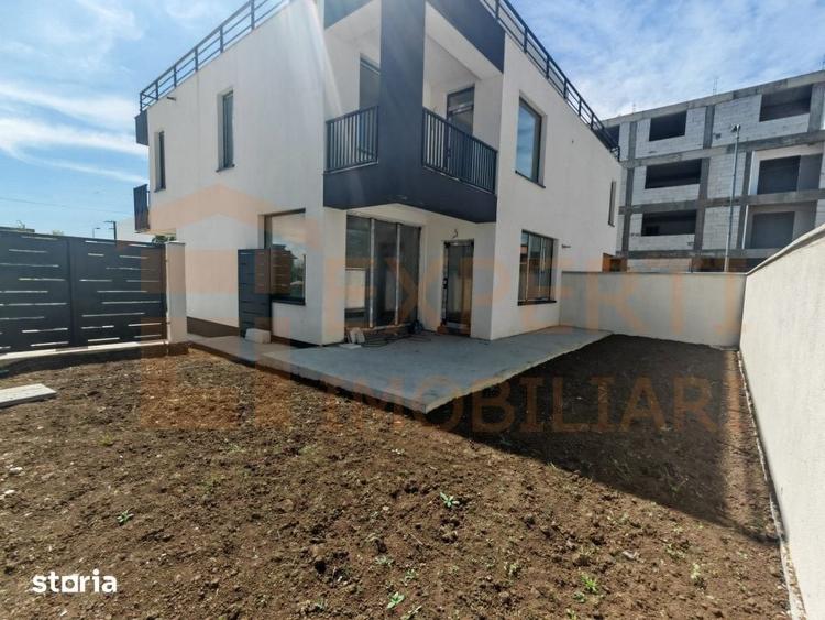 Casă cu 4 camere cu Teren 214 Mp în Palazu Mare