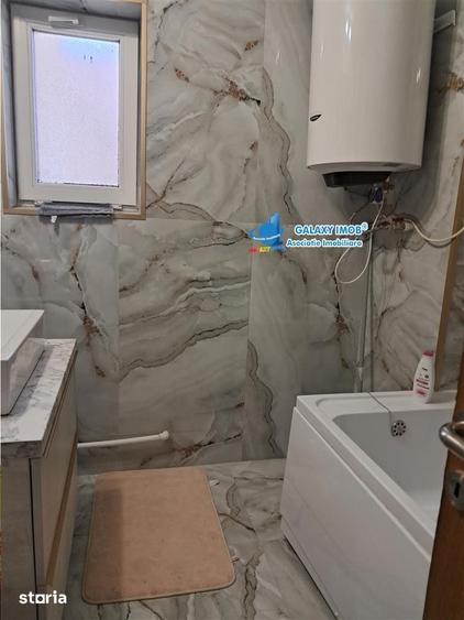 Apartament cu 3 camere decomandat, mobilat în Bradu