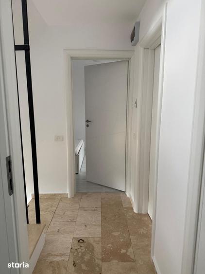 Casă cu 5 camere cu Teren 130 Mp în Berceni