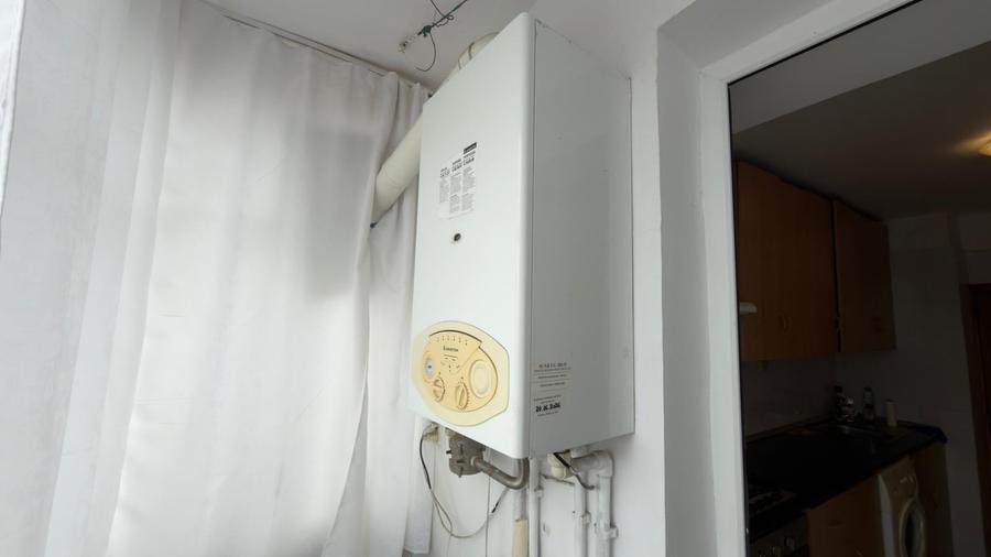 Apartament cu 2 camere decomandat, mobilat în Micro 21