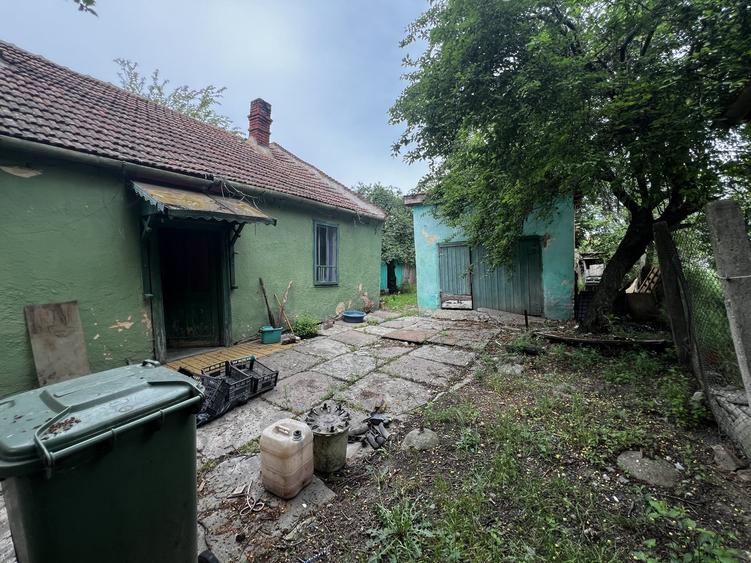Casă individuală cu 4 camere cu Garaj în Bogdăneștilor