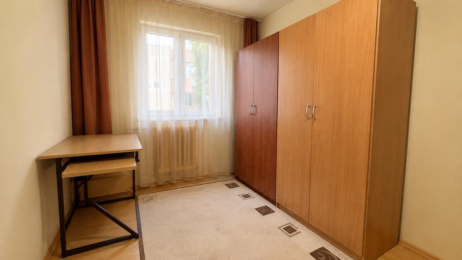Apartament cu 2 camere semidecomandat în Girocului