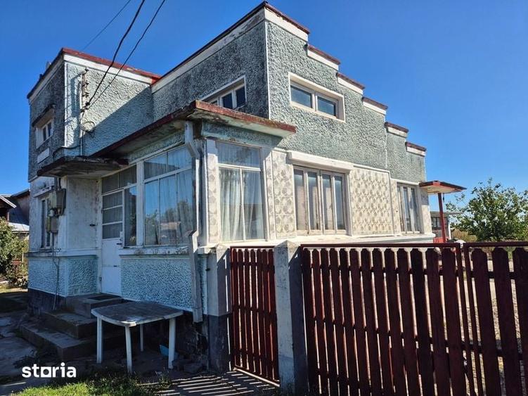 Casă cu 3 camere cu Teren 100 Mp în Vernești
