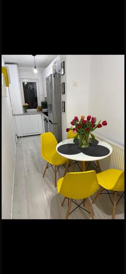 Apartament cu 2 camere semidecomandat, mobilat în Nord-Vest