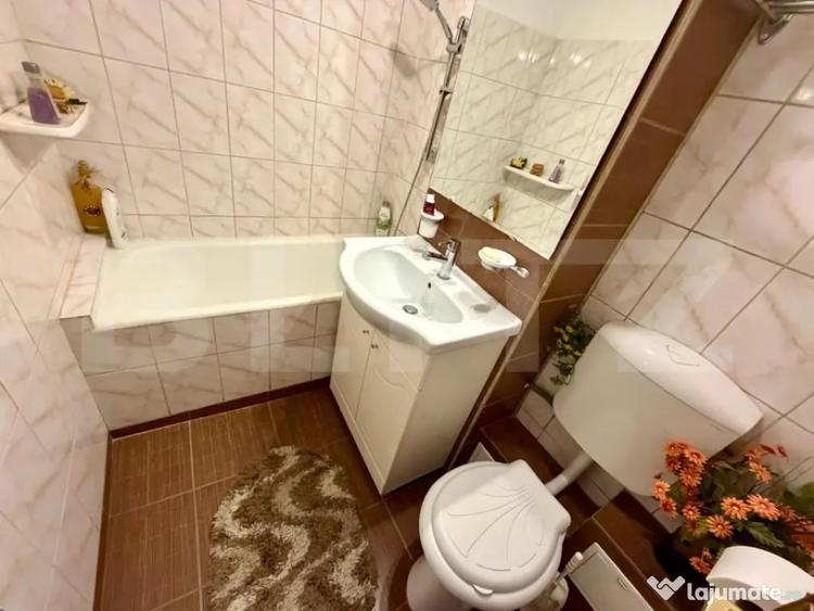 Apartament cu 2 camere decomandat în 1 Mai
