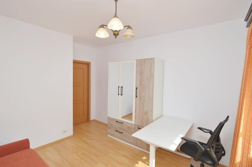 Apartament cu 3 camere decomandat în Iancului