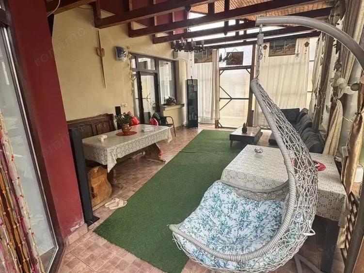 Casă cu 10 camere cu Teren 1000 Mp în Brâncoveanu
