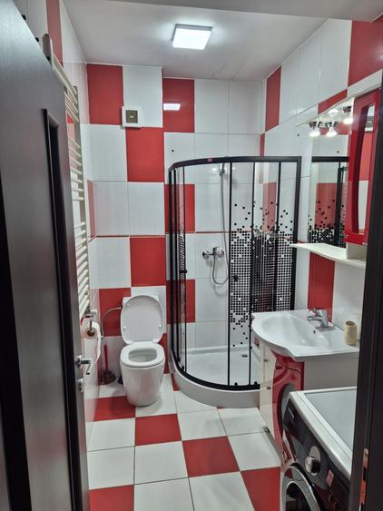 Apartament cu 2 camere semidecomandat în Obor