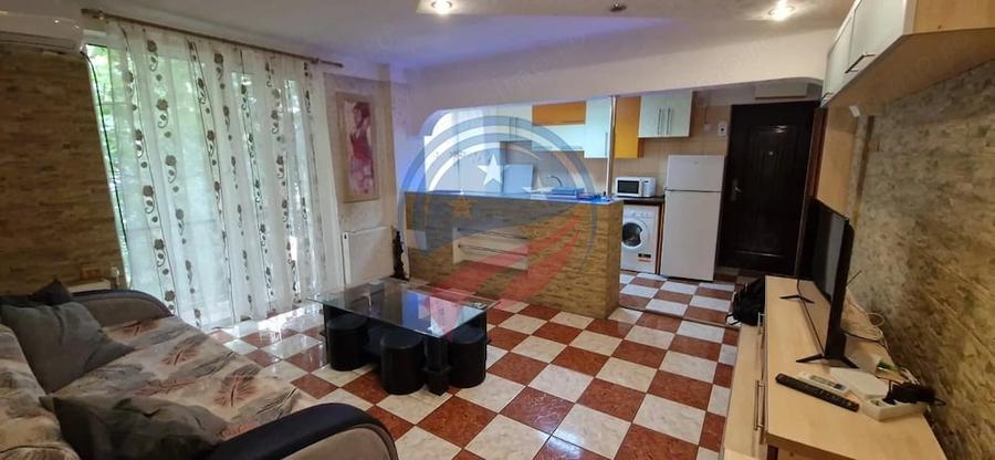 Apartament cu 2 camere semidecomandat în Ultracentral
