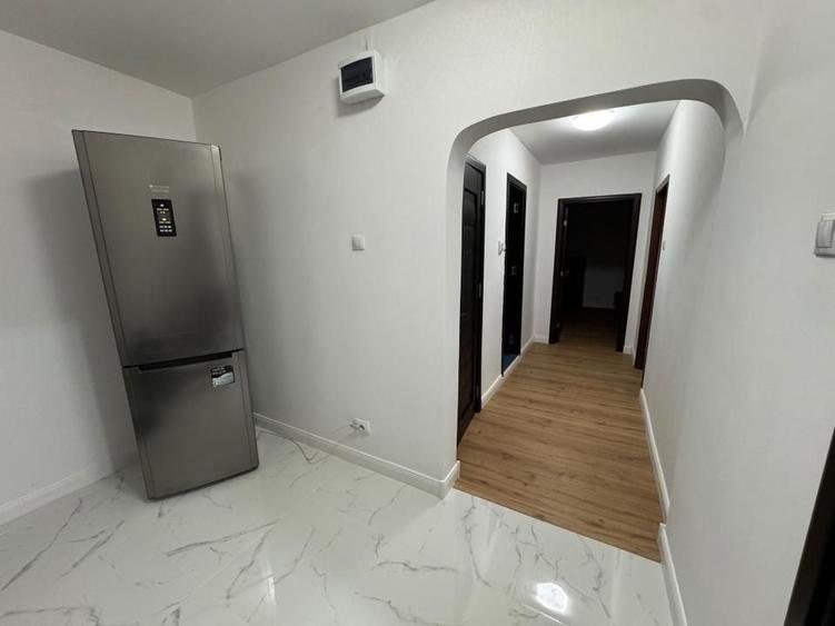 Apartament cu 2 camere decomandat, mobilat în Sebastian