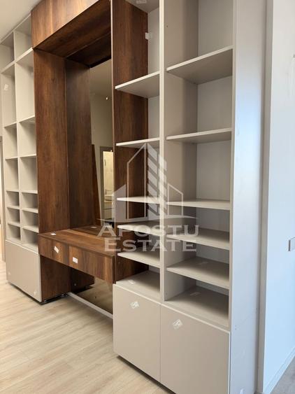Apartament cu 4 camere decomandat, mobilat în Torontalului