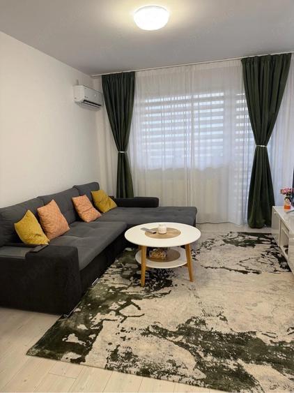 Apartament cu 2 camere semidecomandat în Titan